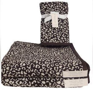 4 Rachel Zoe Brown Animal Print Leopard Cheetah 2 Bath 2 Hand Towels Set of 4